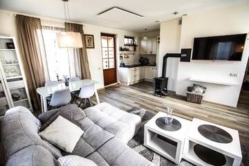 Фото номера Вилла с 2 спальнями Виллы KARKLE VILLA BOUTIQUE г. Каркле 53